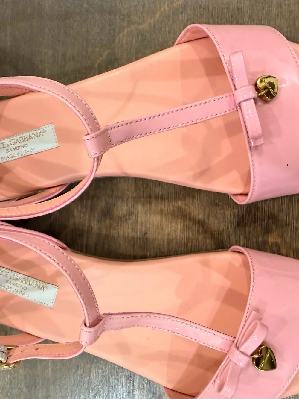 Dolce & Gabbana Kids Pink Patent Leather Heart Charm Sandals Size 34